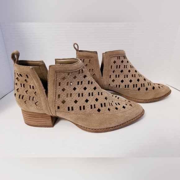 Gianni Bini Suede Bootie - Picture 1 of 7